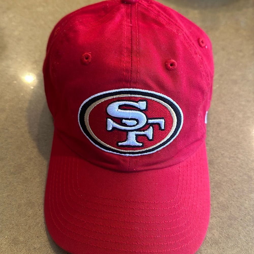 San Francisco 49ers red hat